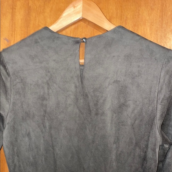 •J.MCLAUGHLIN•NWT SOLID OLIVE GREEN ELOISE FAUX SUEDE KNEE LENGTH DRESS MSRP$198 - Picture 6 of 8